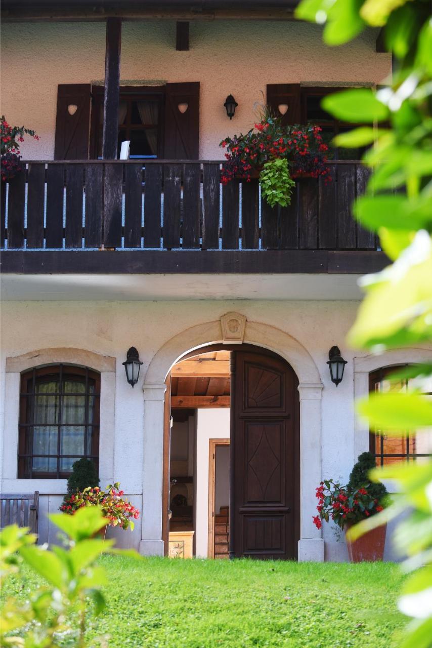 Domacija Seruga Countryside Hotel 노보메스토 외부 사진