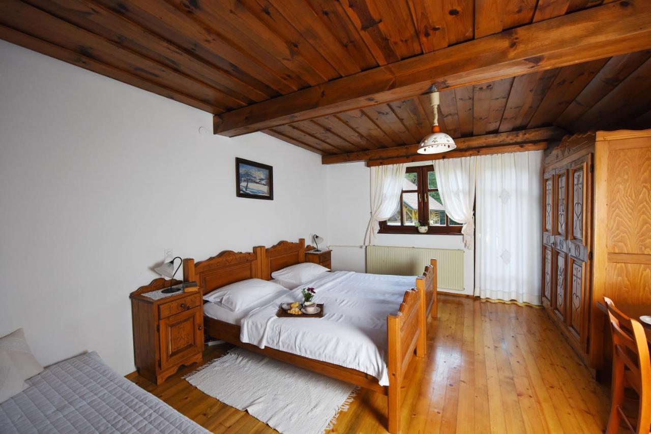Domacija Seruga Countryside Hotel 노보메스토 외부 사진