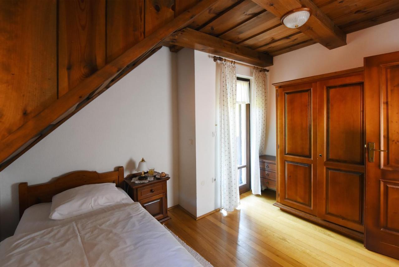 Domacija Seruga Countryside Hotel 노보메스토 외부 사진